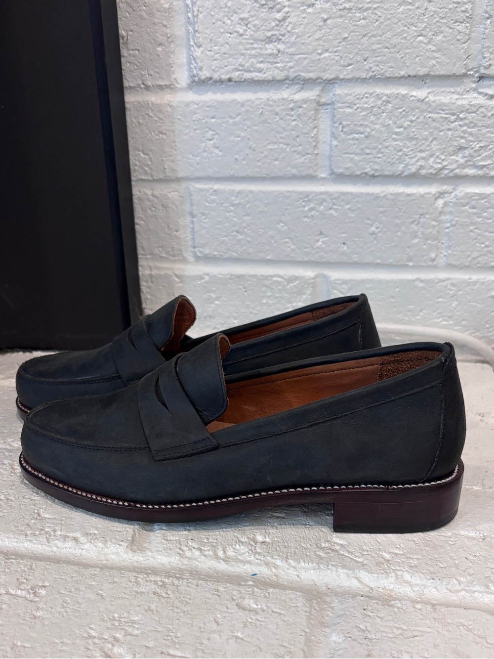 Women’s Adelante loafers (black)